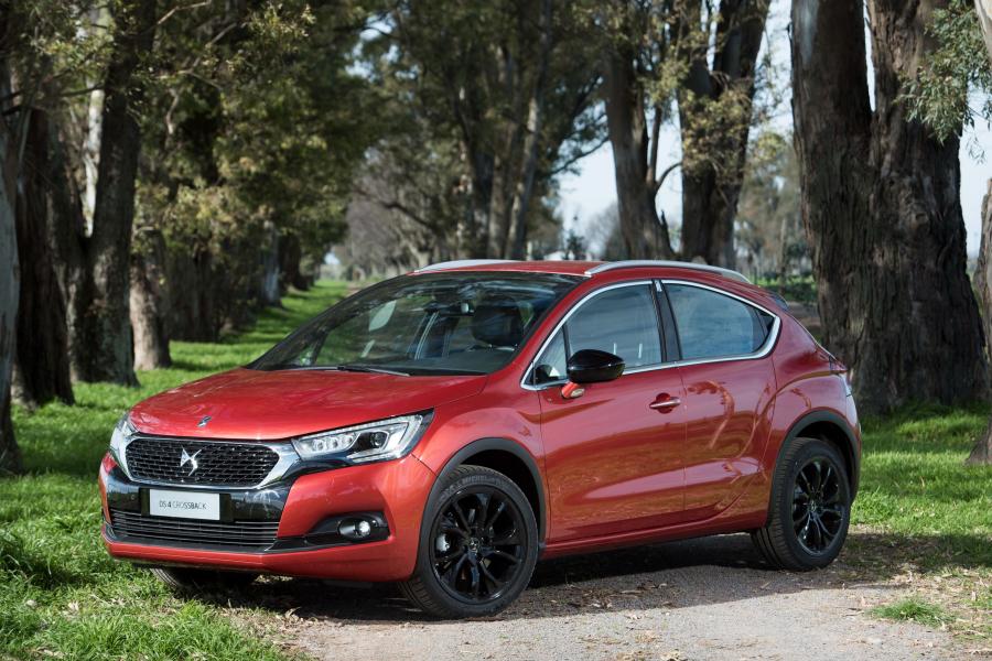  DS 4 Crossback 2015 года  (фото 1 из 30)